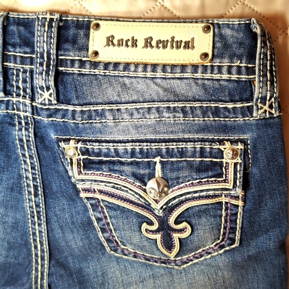 Rock Revival Woman's Low Rise Allegra Ankle Skinny Jeans Size 30. - Picture 3 of 16